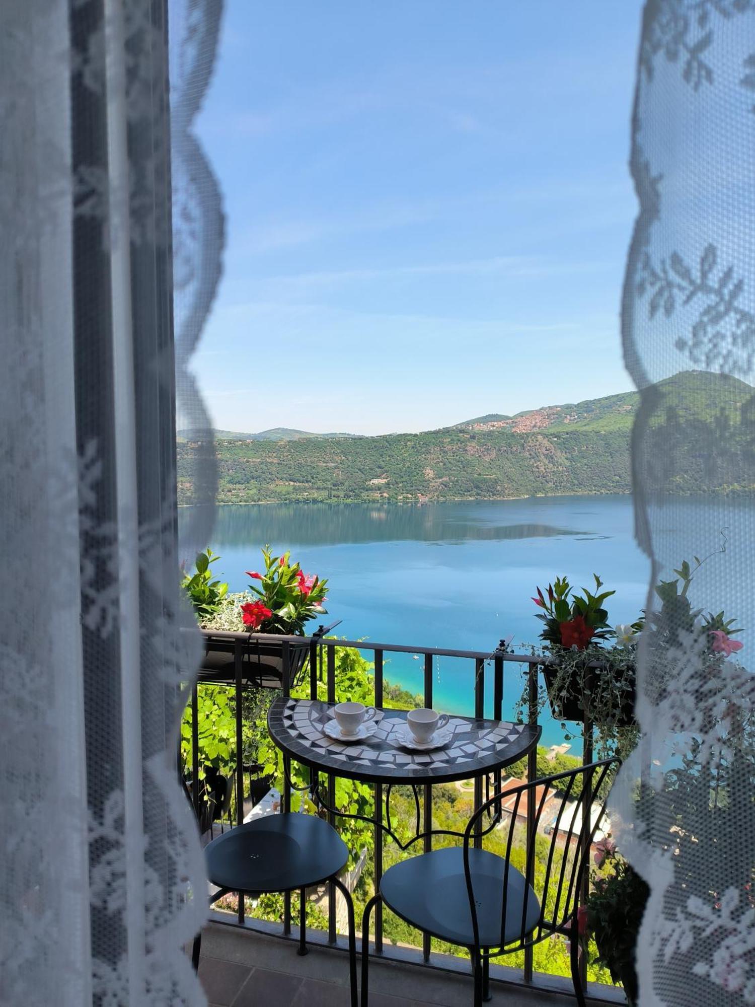 B&B Carpe Diem Vista Lago Castel Gandolfo Extérieur photo