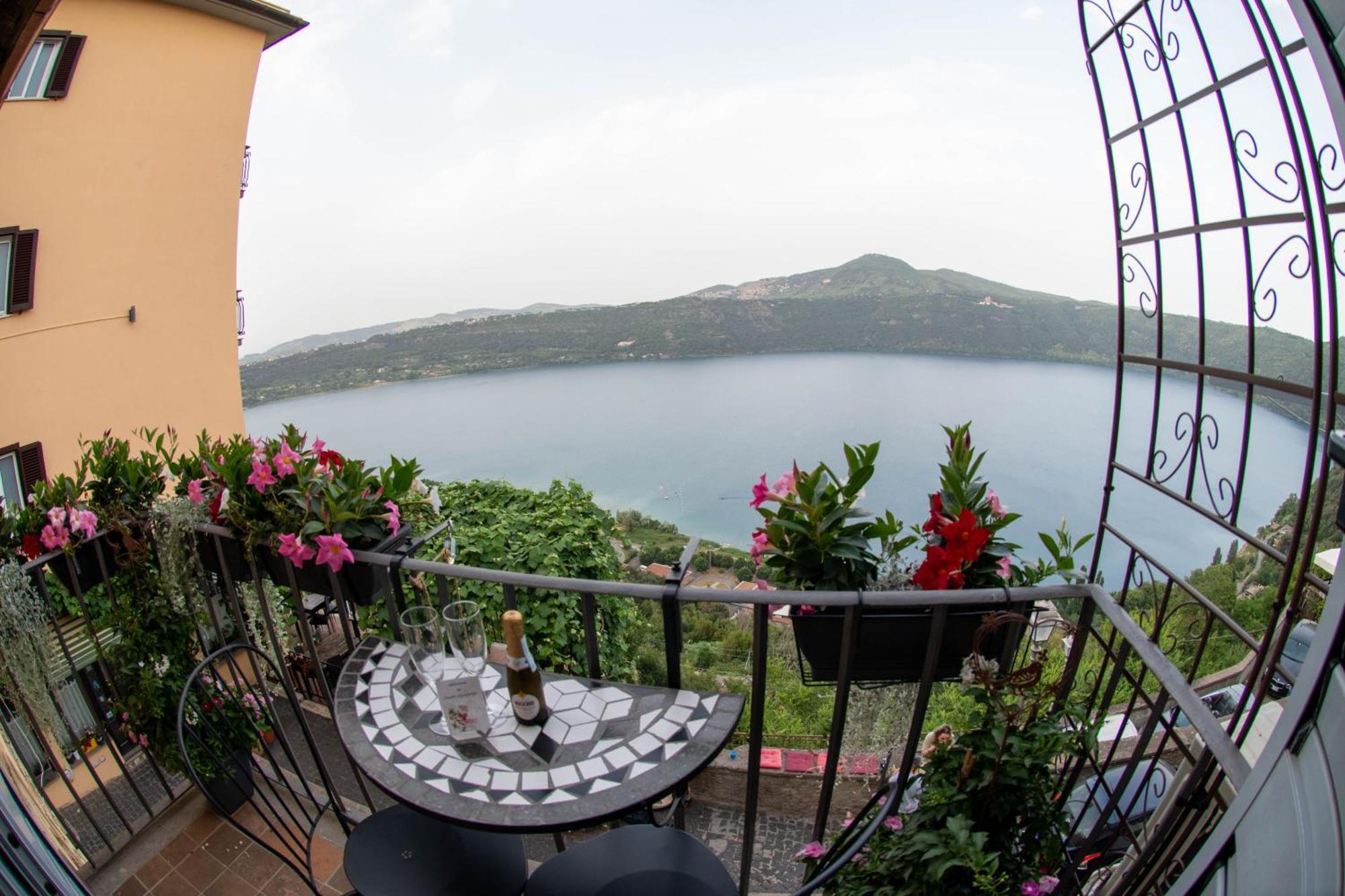 B&B Carpe Diem Vista Lago Castel Gandolfo Extérieur photo